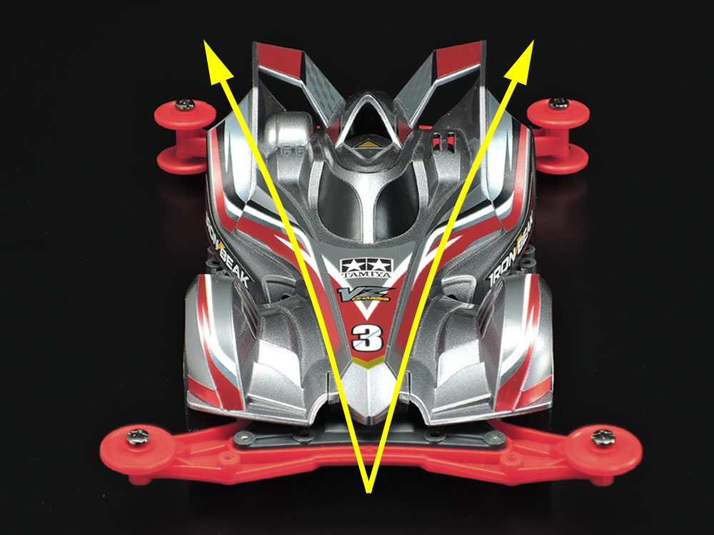 整流効果を生み出すV字フォルムがアイアンビークの大きな特長