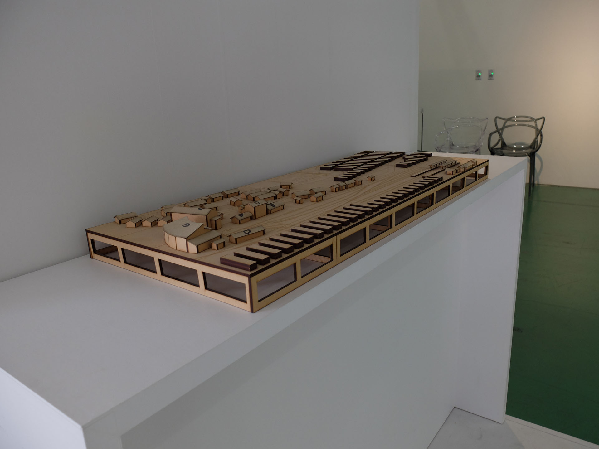 1/450の第3村ミニチュア。これで先に大まかな村のデザインを考えてから、今回のミニチュアセットの制作を開始したという