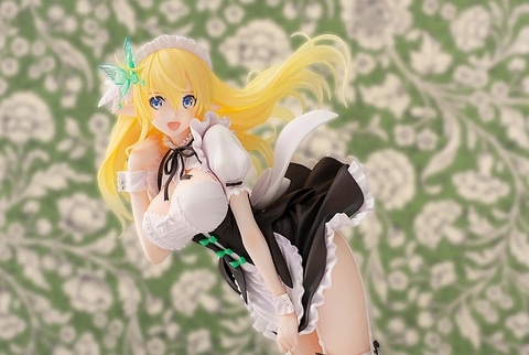 Amazon、後ろから見えているフィギュア「エレイン メイドVer.」を割引