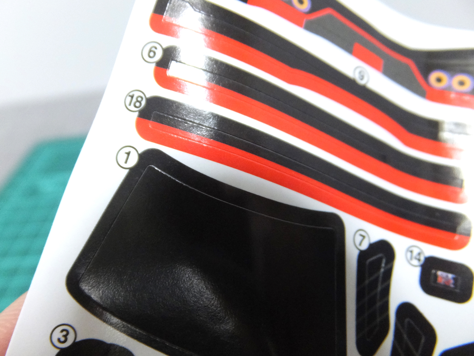 シールには1つずつ番号が振られている