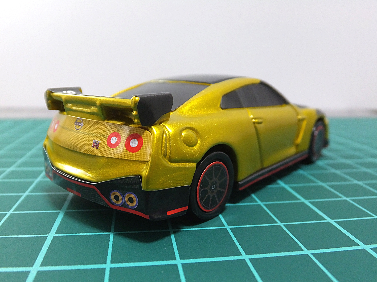 リアスポイラーには「McDonald’s」のロゴ