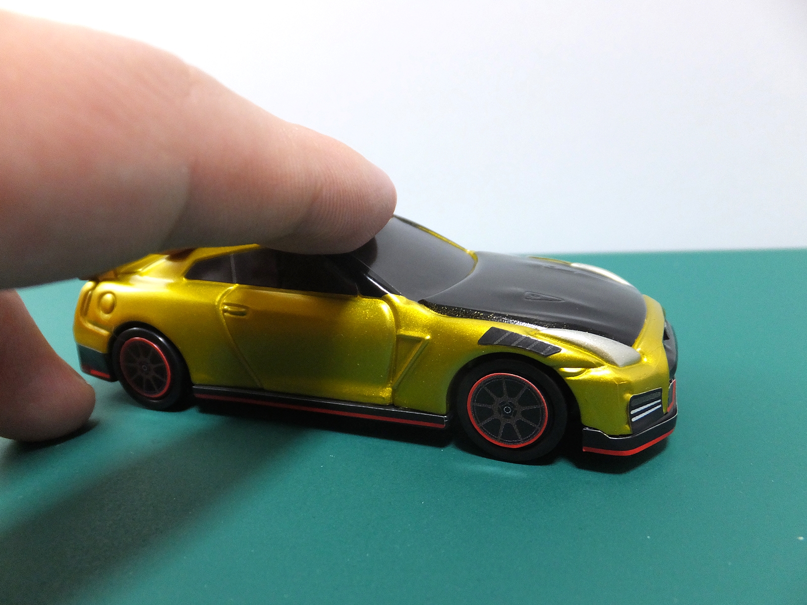 サスペンションはさすがに搭載されていなかった