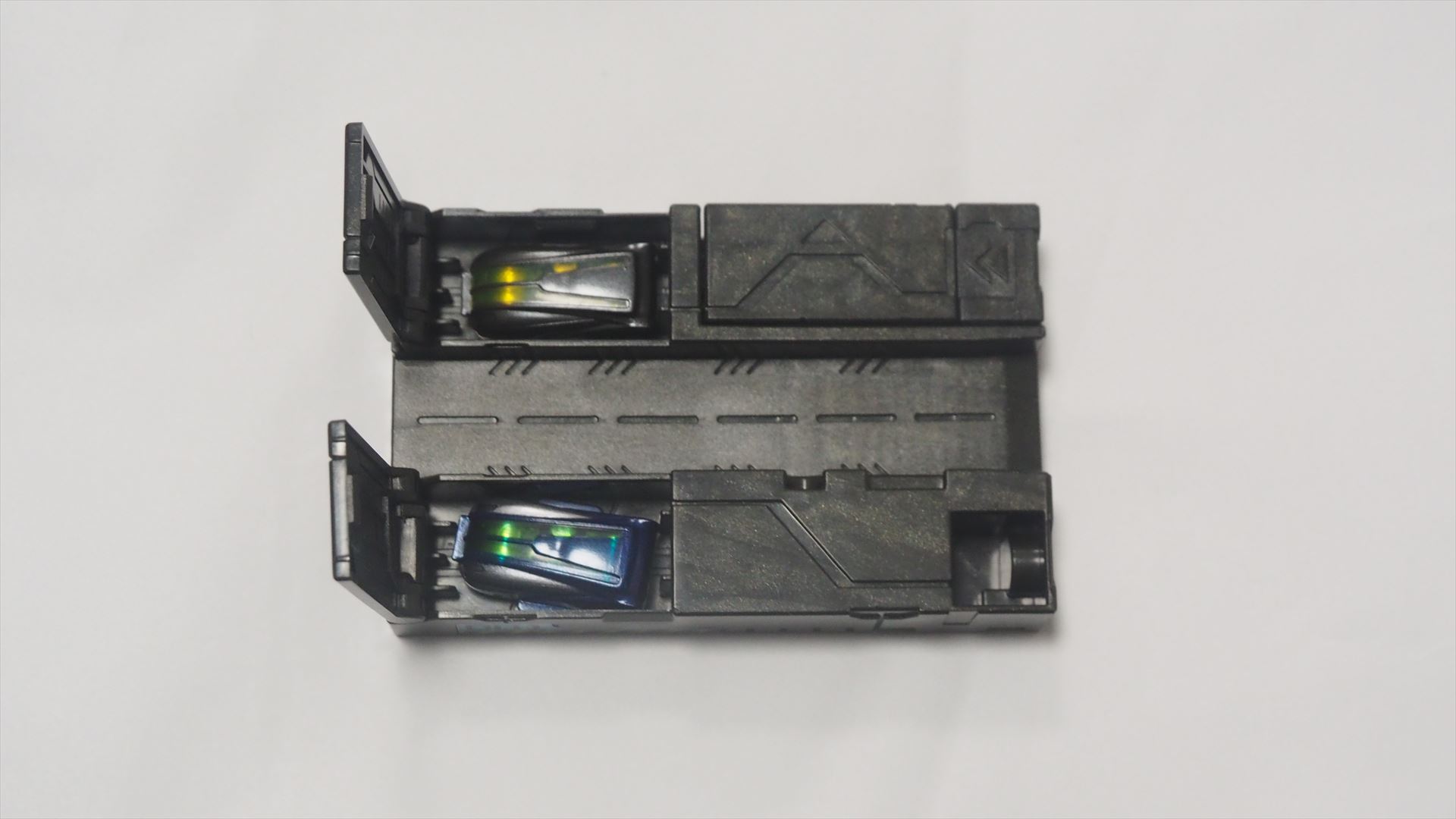 チェインカーを2台まで収納できる