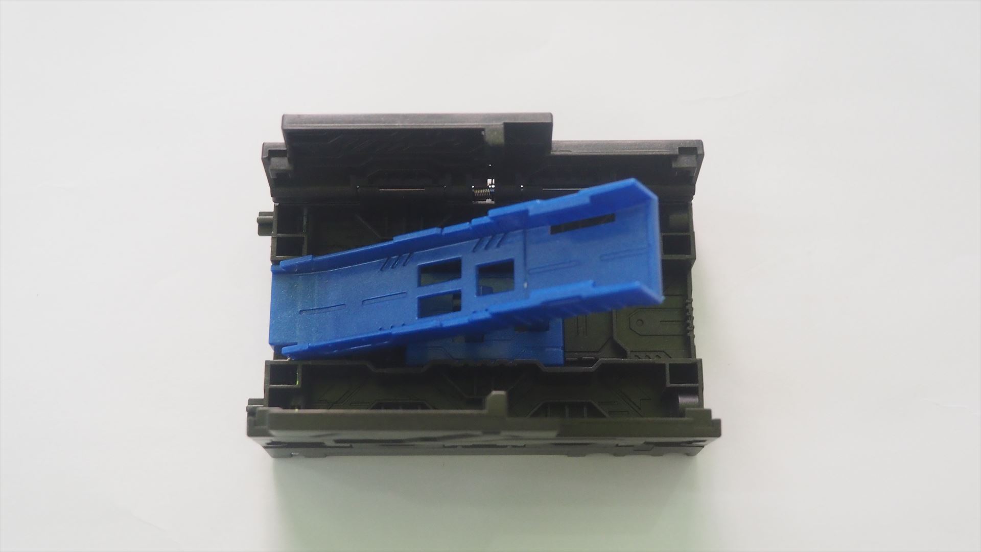 「003 スロープロード」の変形後。シンプルな坂道となる