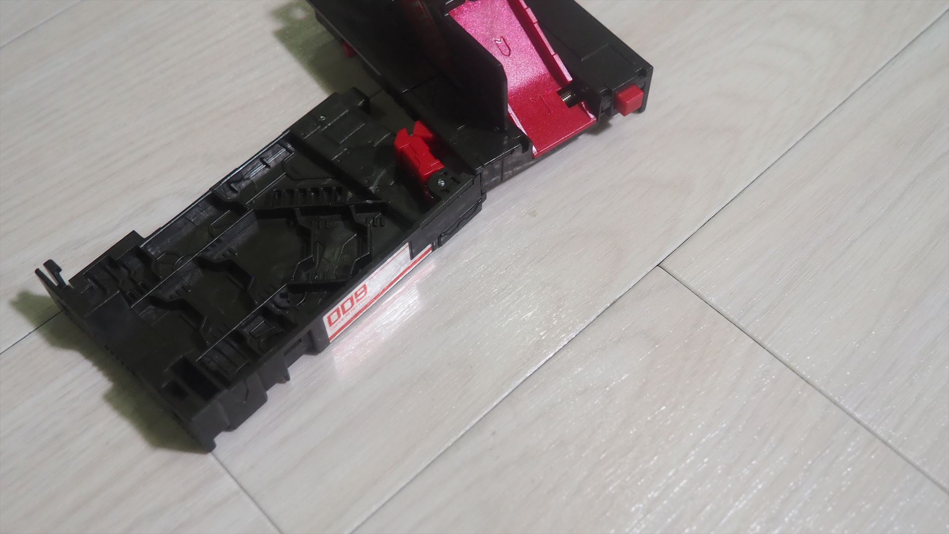 「009 カーブR90ロード」の側面には引き出せるジョイントがある（この写真はジョイントを収納している状態）