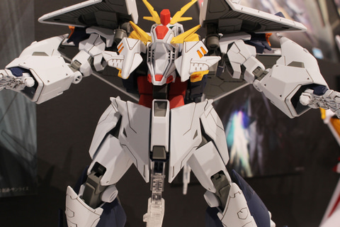 特別企画】【ガンダムベース撮り下ろし】「HGUC 1/144 Ξガンダム