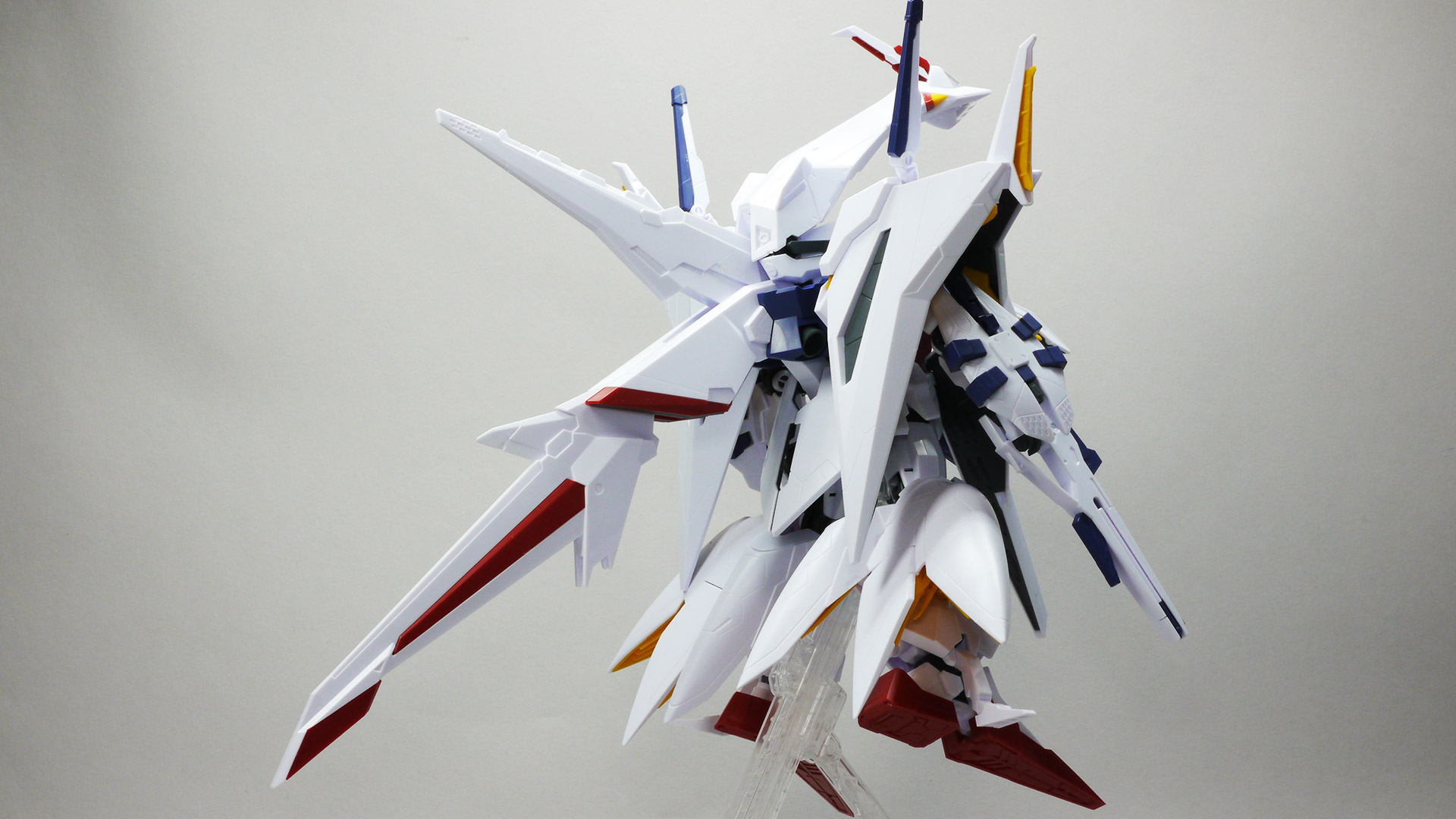 ペーネロペーはオデュッセウスガンダムとフィックスドフライトユニットがドッキングした形態の名称。劇中でコンビネーションが観られるか、とても楽しみです