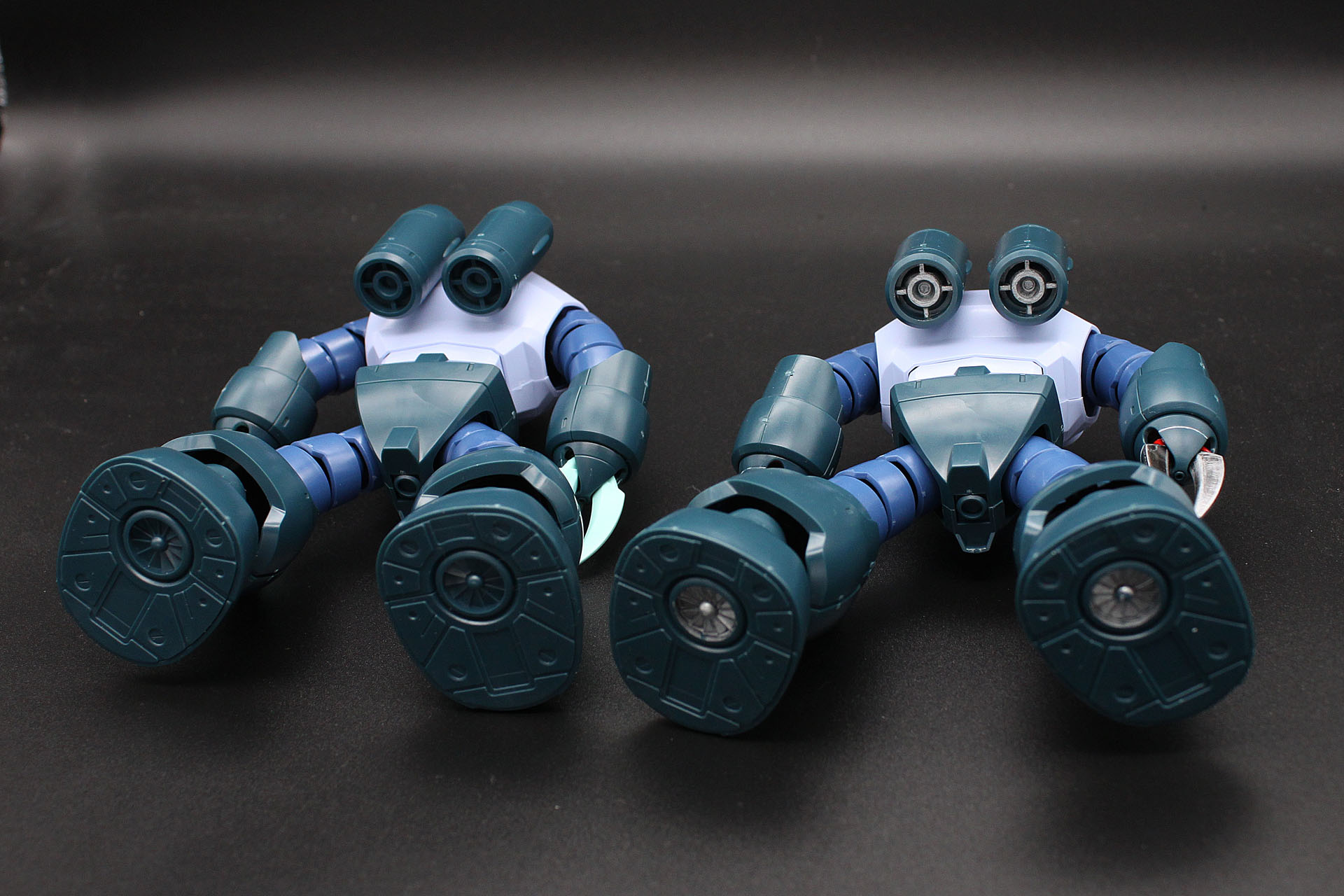 素組みとの比較。ガラリとは変わらないまでも、質感はだいぶん違うと思います