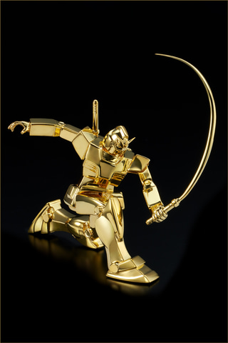 純金ガンダム お値段2,640万円！『機動戦士ガンダム』のRX-78-2 ガンダムと