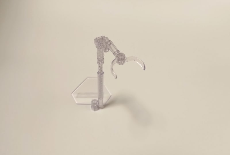 本キットでは別売りの台座が必要になりますが、今回はこちらの台座を使用しました。