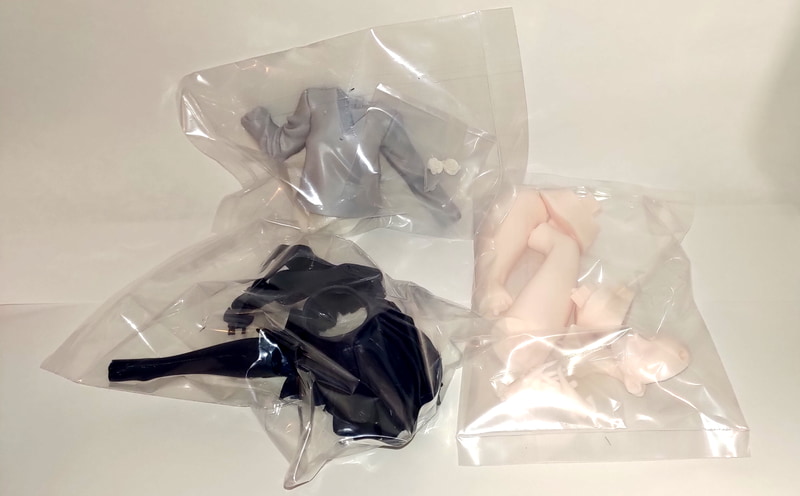 パーツはこのように袋分けされておりランナーから切り離す必要はありません。バリが残っているパーツもあるため、きれいに取って上げると完成度がアップします