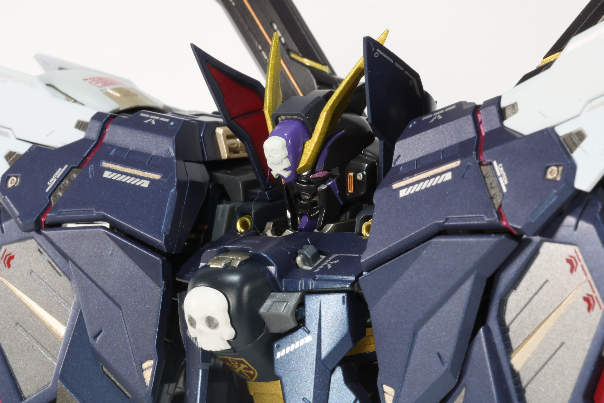 ショット・ランサーとバスターランチャーを持たせれば威圧感が凄まじい