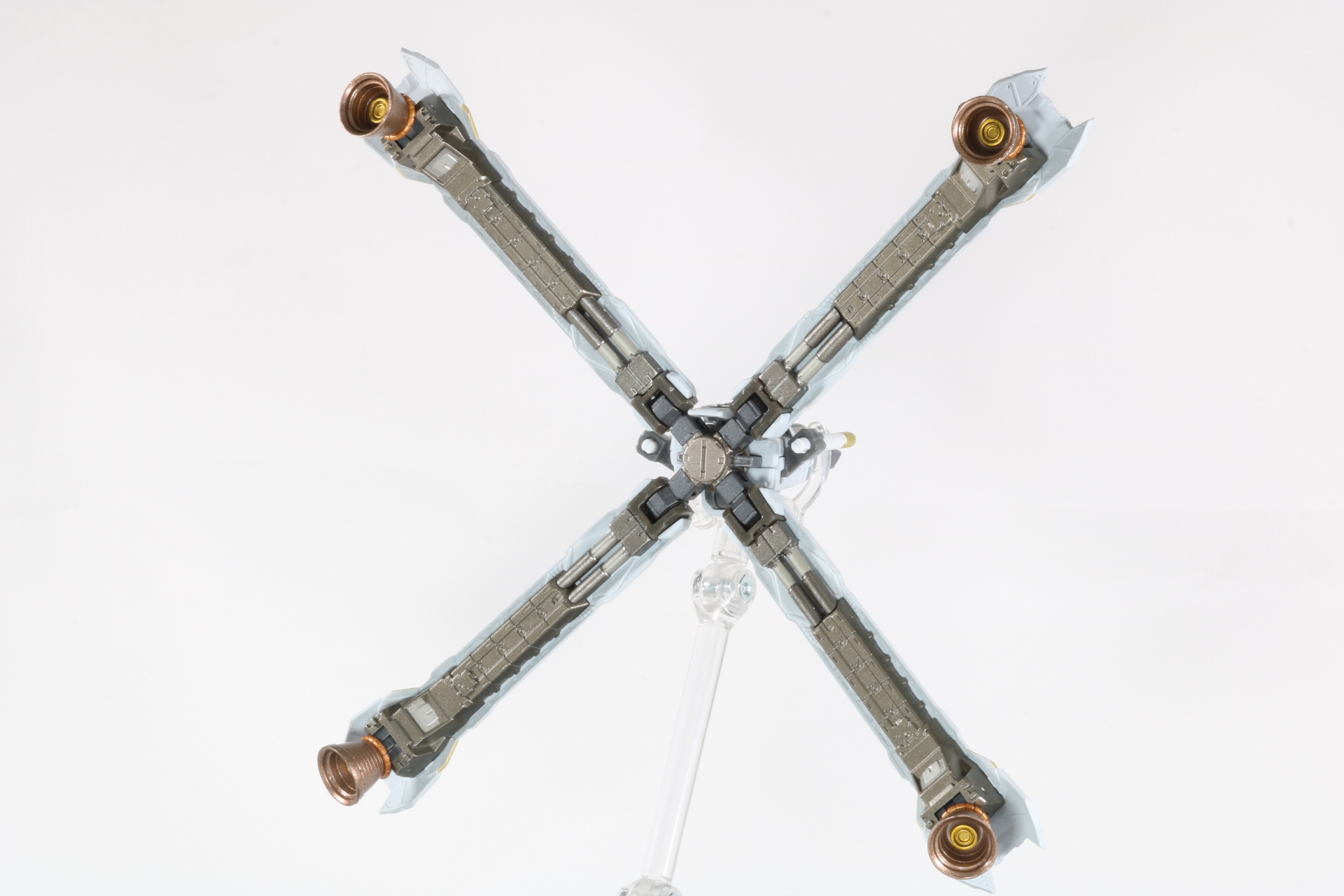 大きく折り曲げるような可動ができる