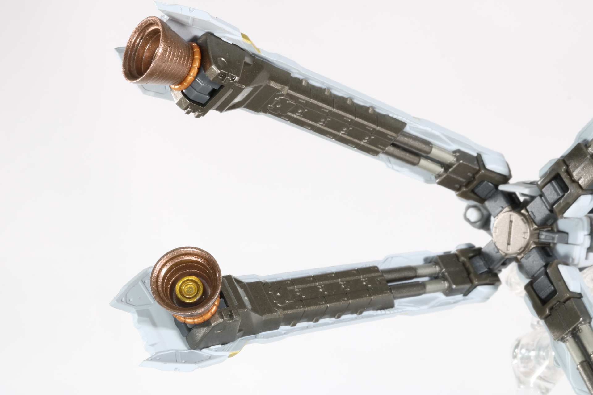 大きく折り曲げるような可動ができる