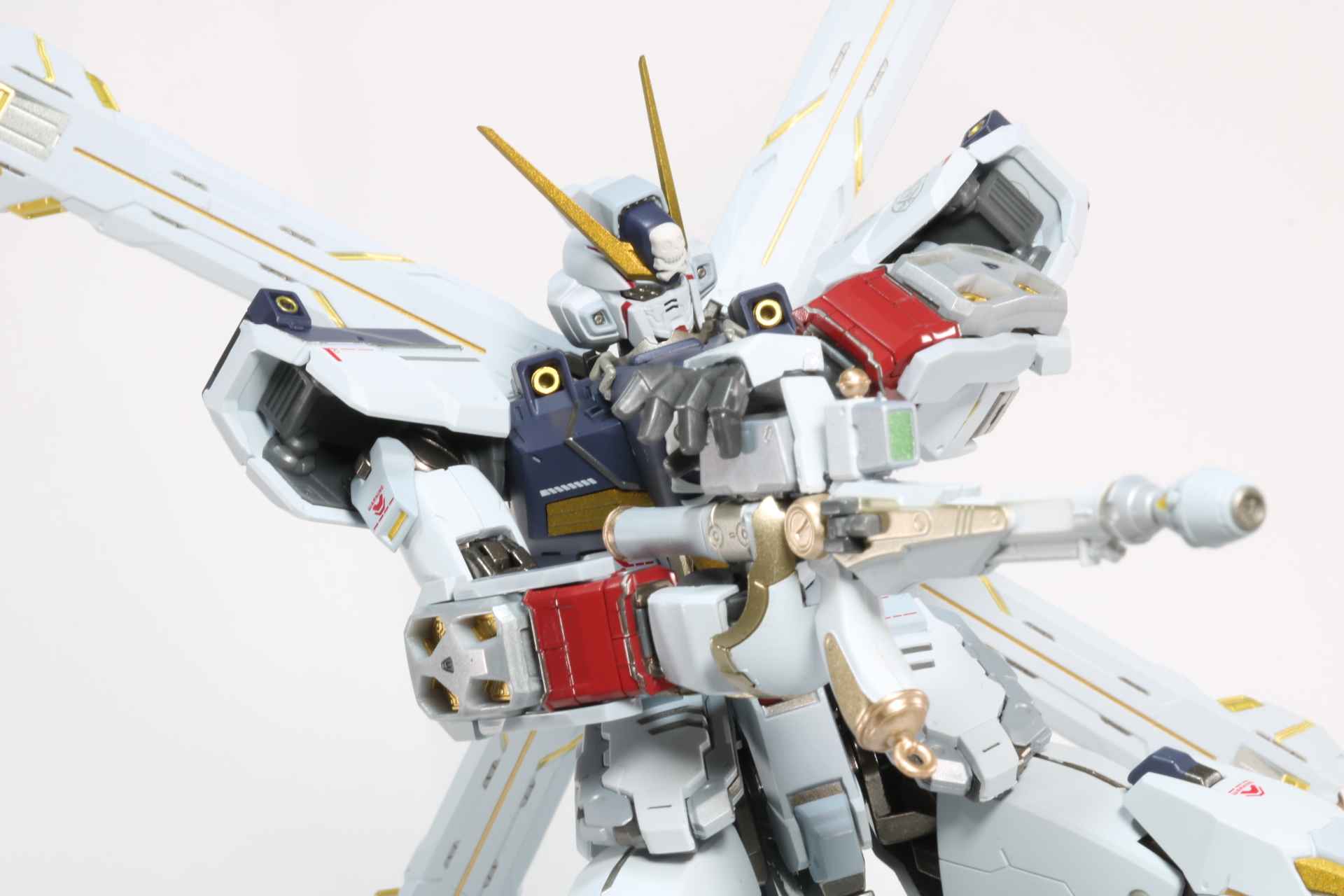 弾頭を装着し、眼帯を下ろせば狙撃描写も再現できる