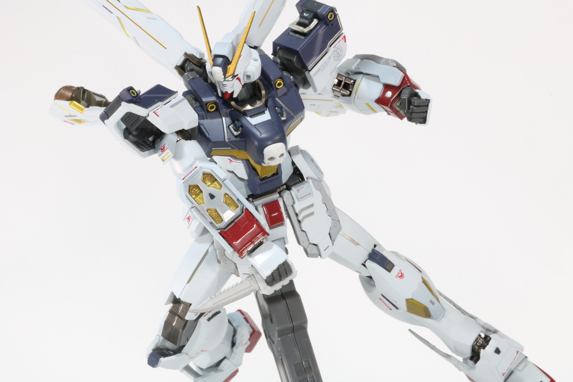 脹脛裏の柄を取り外し、ヒートダガーの刃と合わせて持たせる