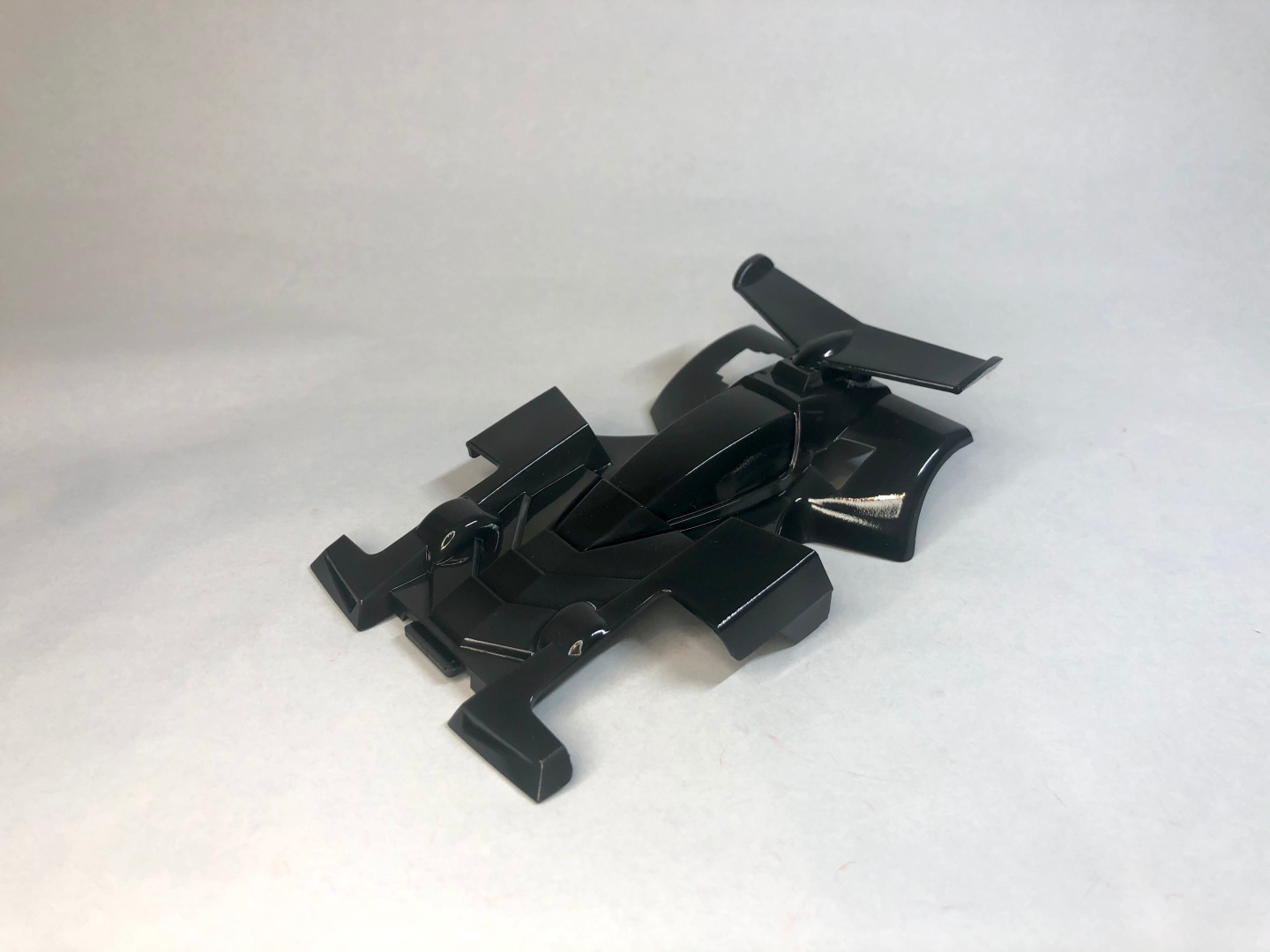 本番で塗料が白化してしまった例。金属風の鈍い光沢は出ていますがメッキと呼べるほどの輝きは失われてしまいました