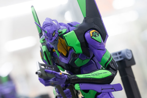 【特別企画】【あみあみ展示撮り下ろし】豊富なギミックとプレイアビリティの高さがたまらない！「ロボ道 エヴァンゲリオン初号機」 人気のエヴァ初号 ...