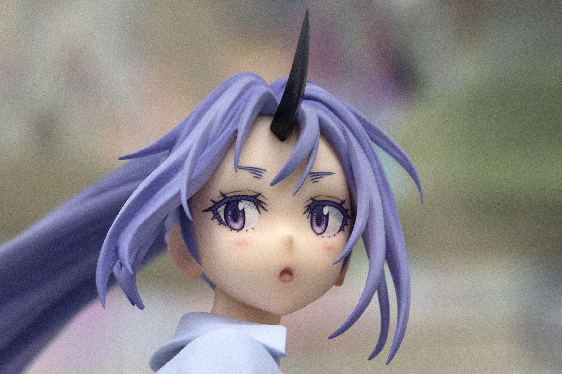 やや下側から見たところ。少し幼く見えるから不思議だ