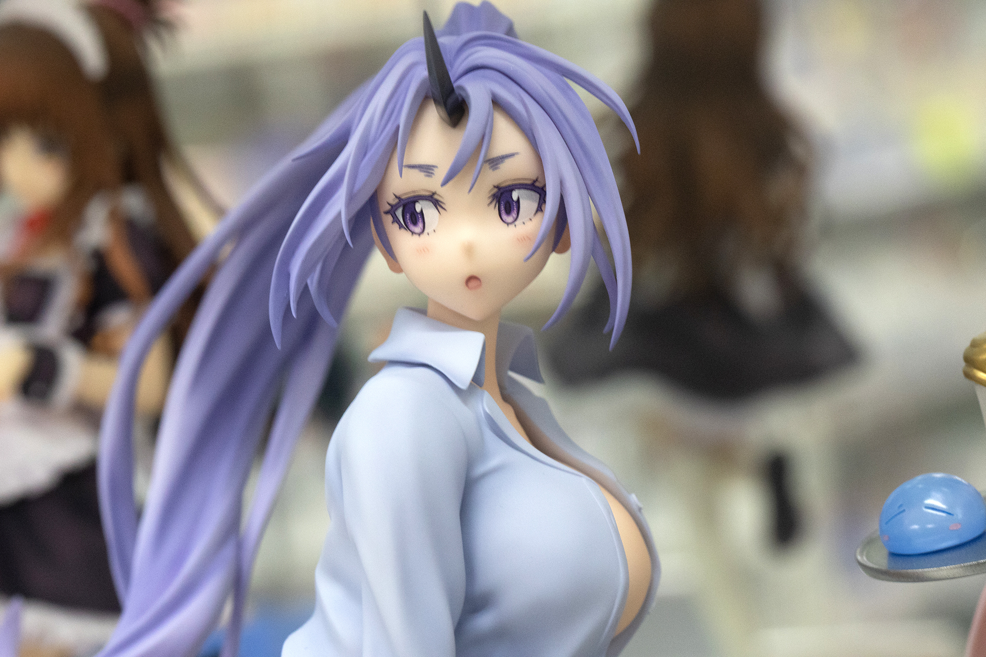 もちろん、大きなバストも外してはいけないシオンの魅力のひとつ