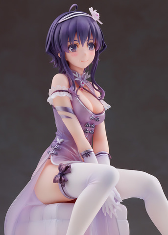 大胆に開いた胸元！ 「冴えカノ」より「氷堂美智留 ～ランジェリーver