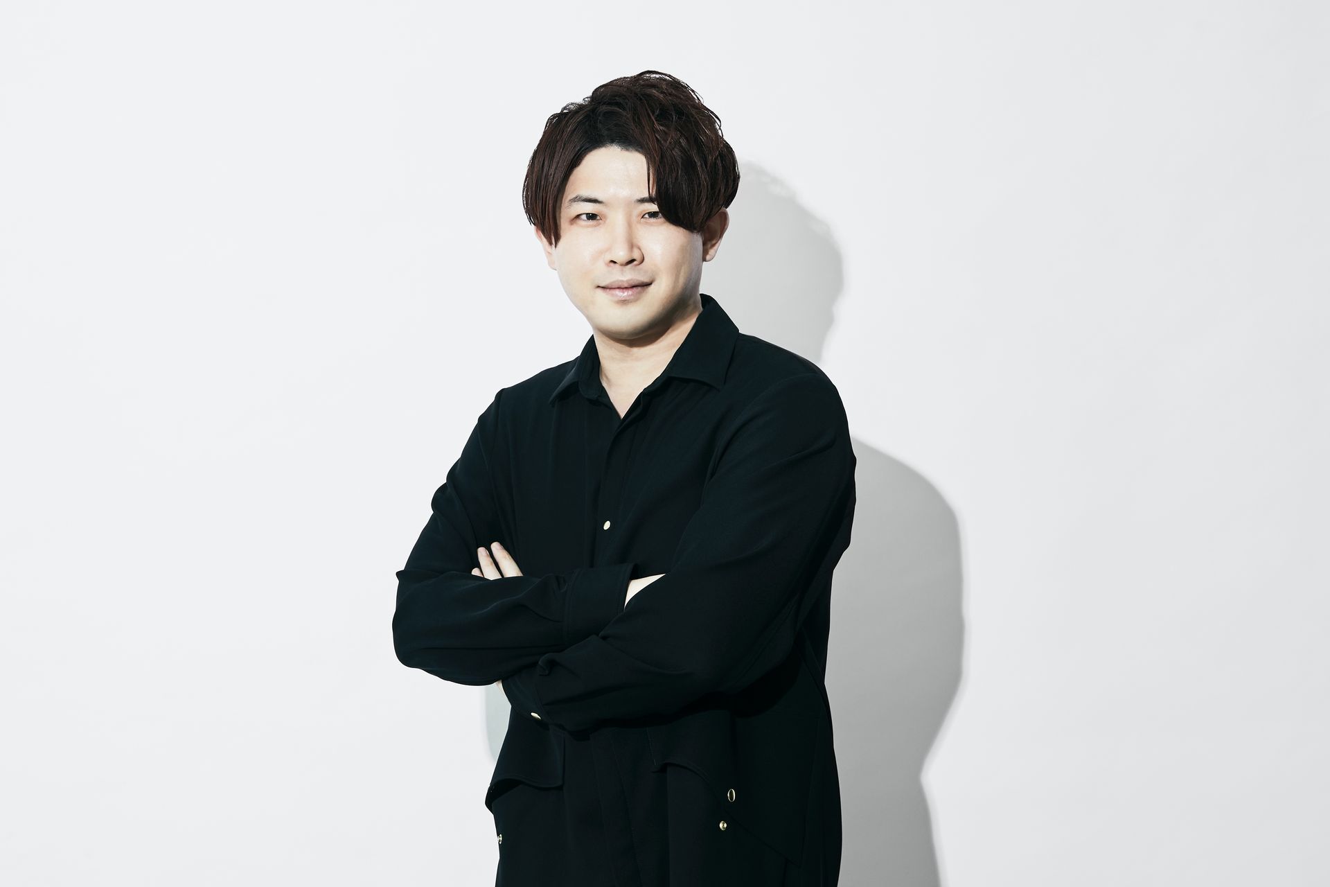 1987年クリスマス生まれ。武蔵野美術大学卒業。サブカルチャーに強い、オールラウンド型アートディレクター