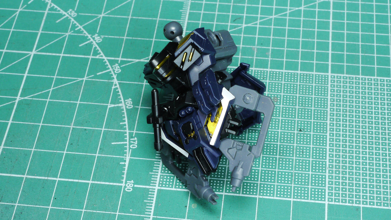 モールドから見える差し色がやっぱりカッコイイです