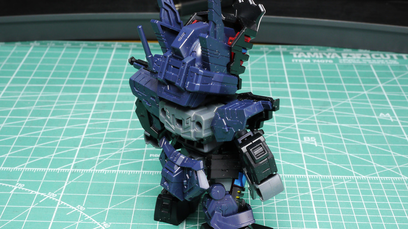 モールドから見える差し色がやっぱりカッコイイです