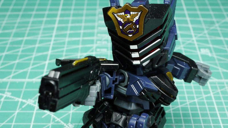 シンプルなガンダムらしいメカメカな面構成とシルエットになります