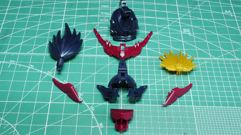 組み上がるとすさまじいまでの情報量です。すなおにカッコイイと思える造形!