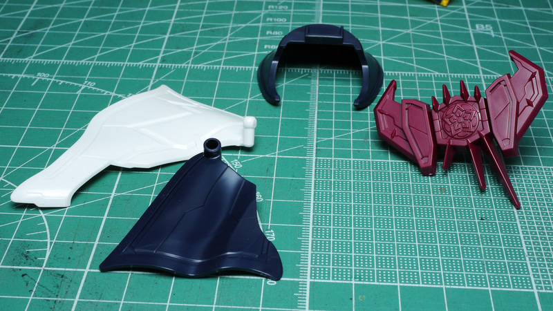 手に取った時のカタマリ感がすばらしく、立たせておくだけでも存在感たっぷりです