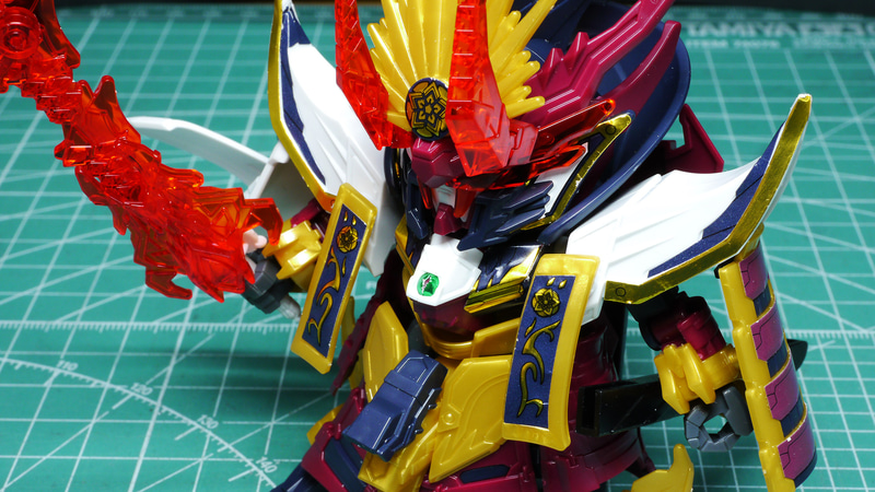 エフェクトパーツは刀に取り付けることができますが、超長くて途中で曲げることもできます