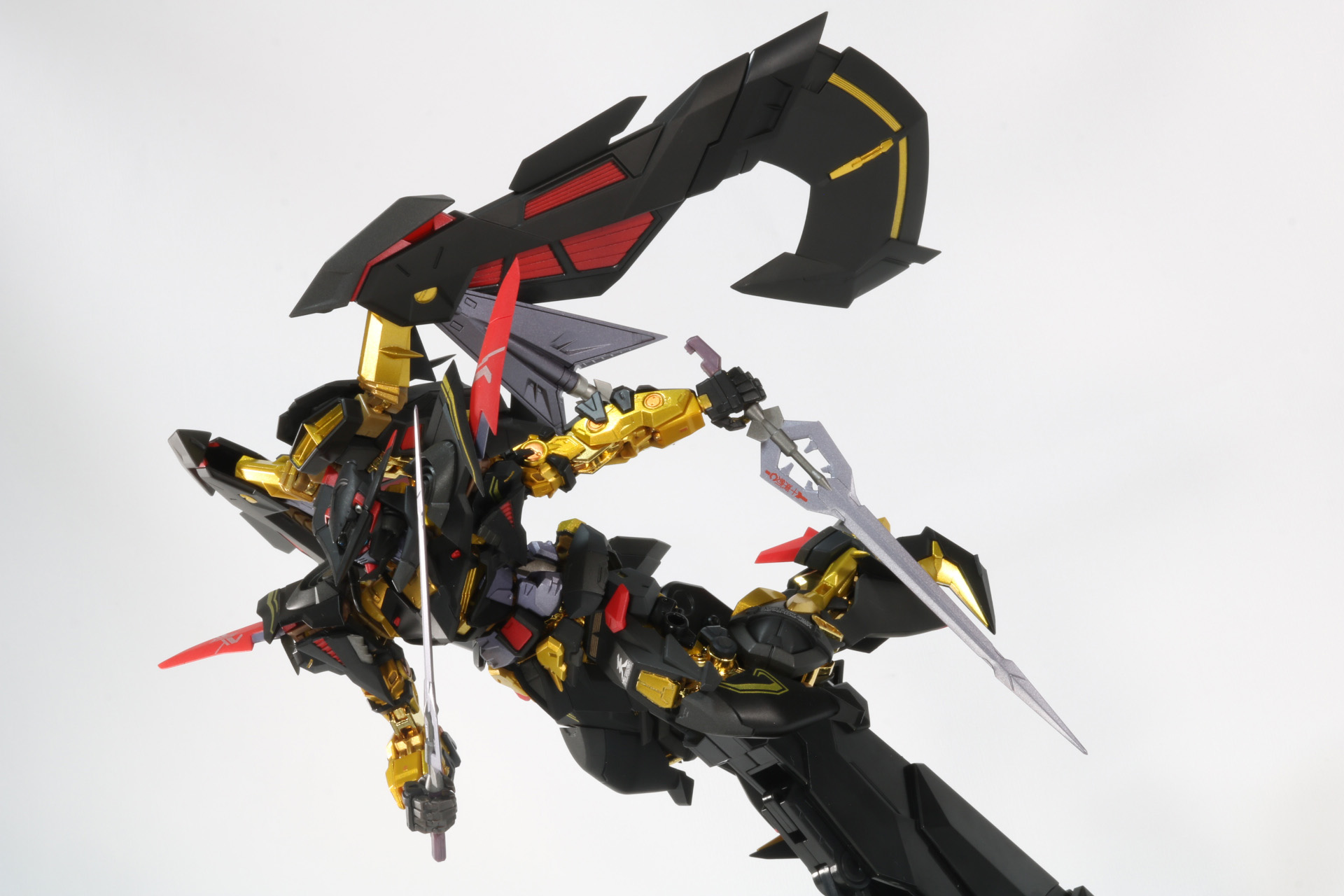 柄を連結させたツインソードタイプにすることもできる