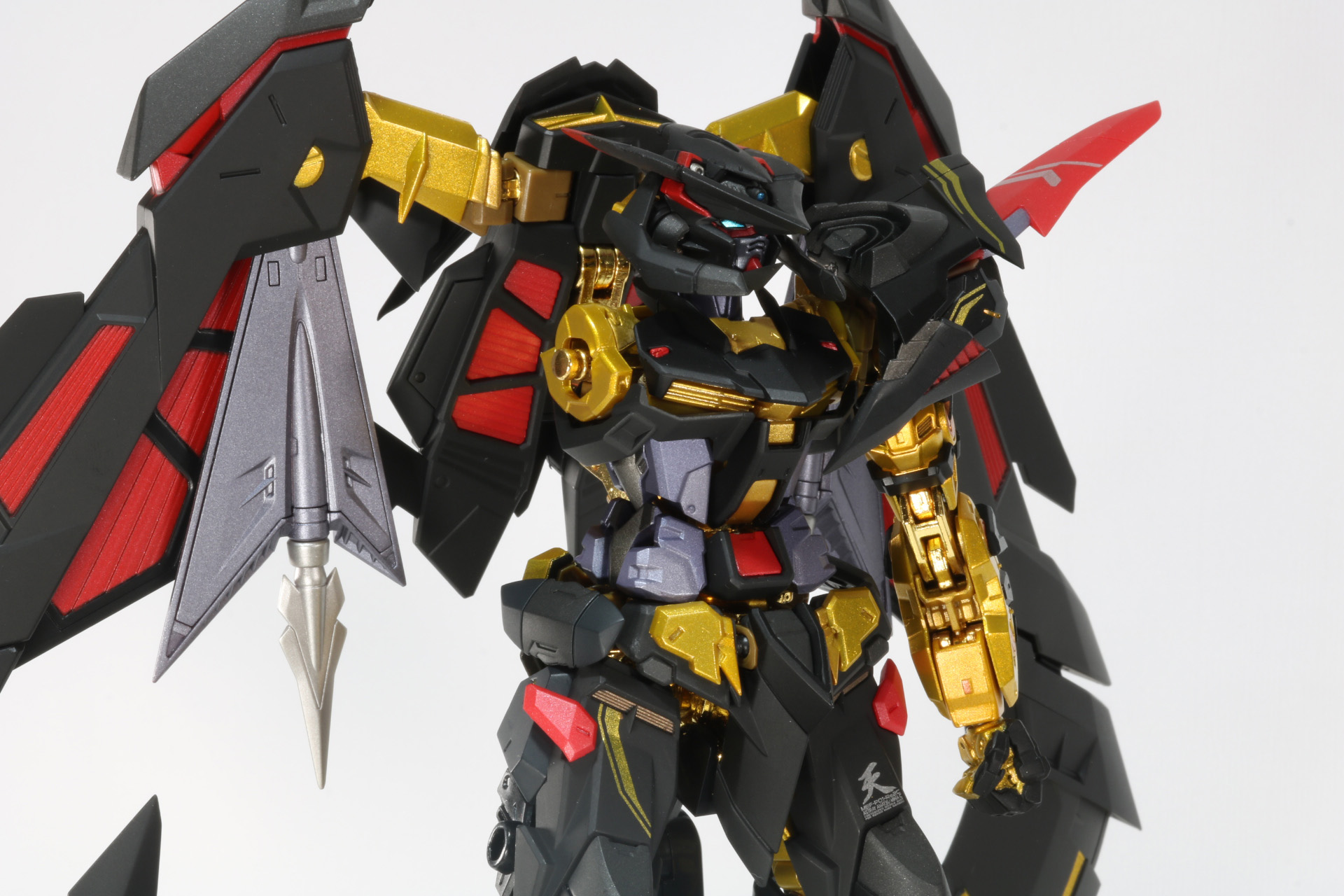 右腕を取り外す