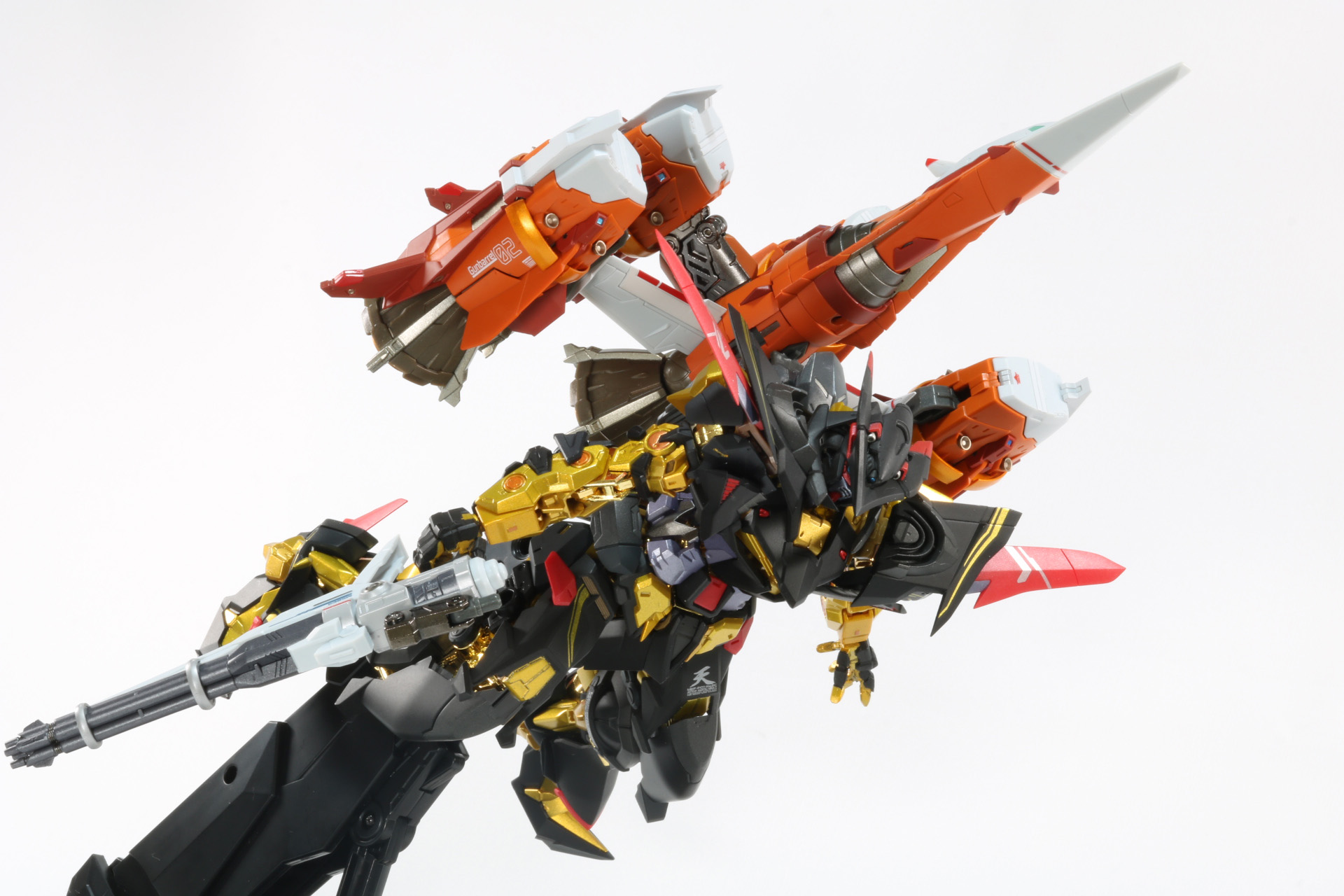 「ガトリングガン」も持つことができる