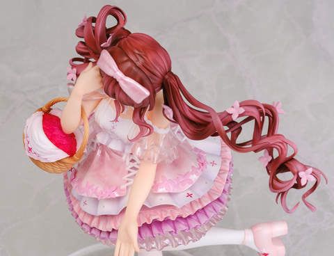 シャニマス 大崎甜花 フィギュア シャニマス」より大崎甜花のフィギュアが回り続ける! YouTubeに