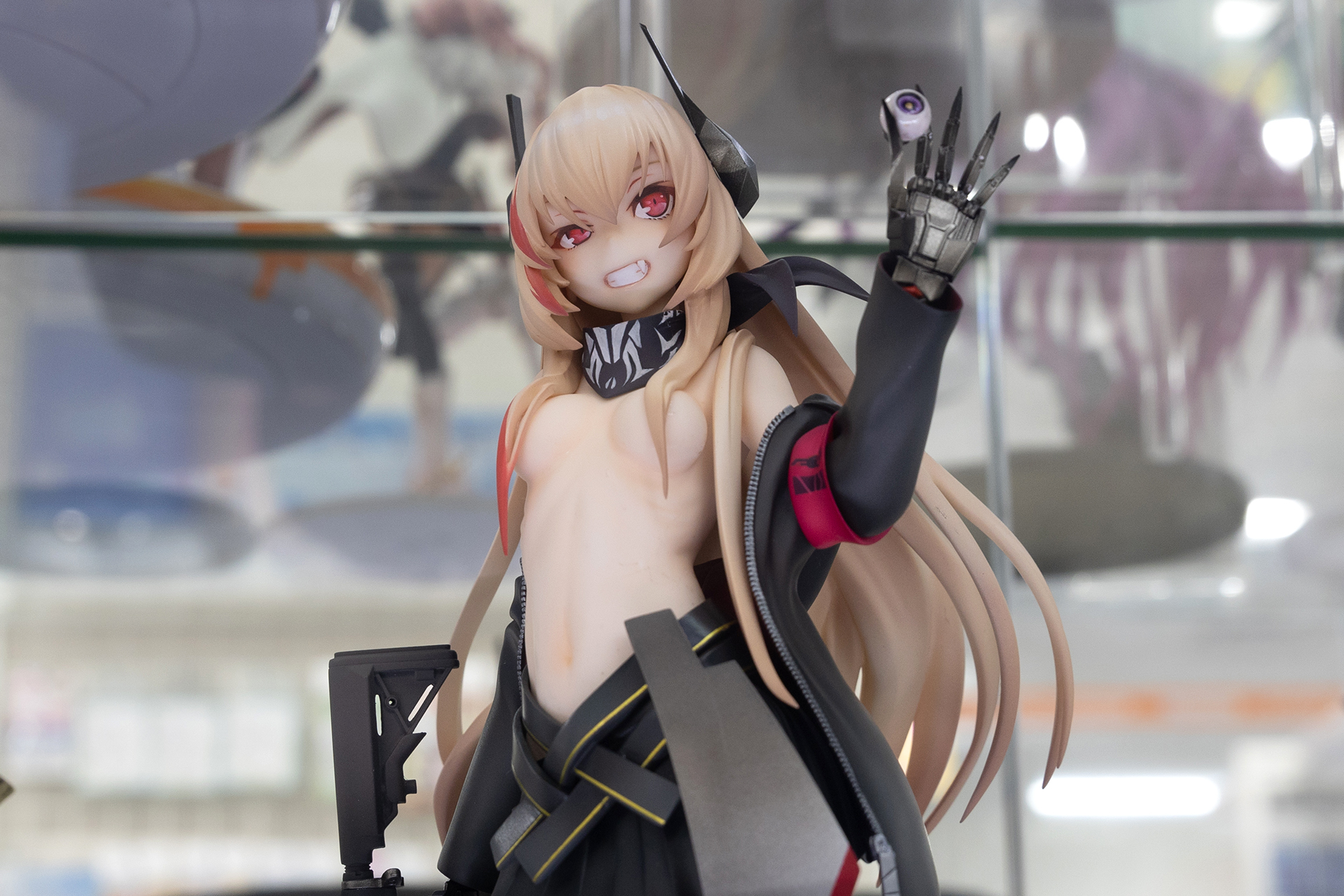 こちらは下からのアングル。ちょっと迫力が増したように感じる