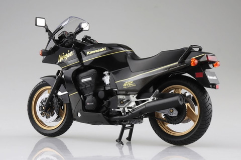 カワサキを代表するニンジャシリーズの元祖「GPZ900R」が完成品モデル