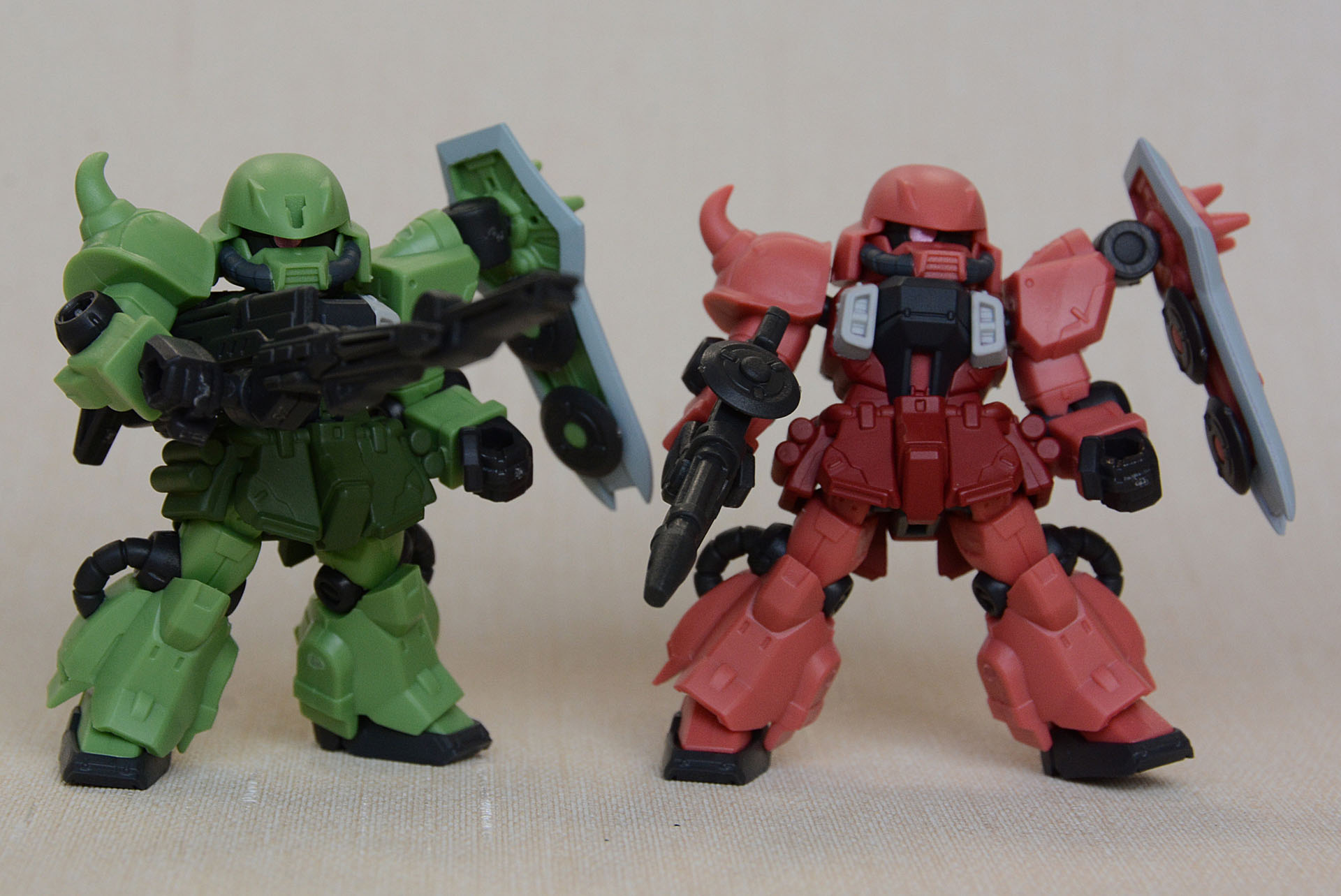 ザクウォーリアの武装を交換したパターン。まさに王道