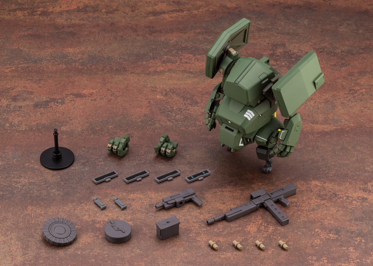 “なっちん専用成型色”の「ウェポンユニット40 マルチキャリバー」が付属