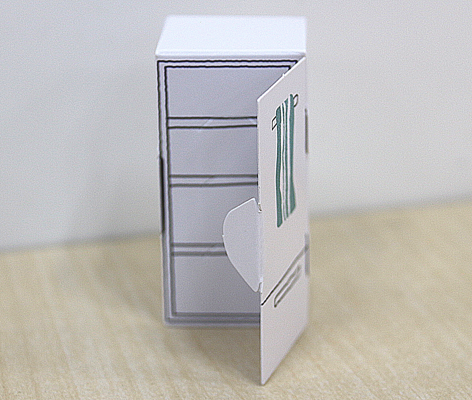 冷蔵庫は背景ではなく単独のオブジェとして作る形