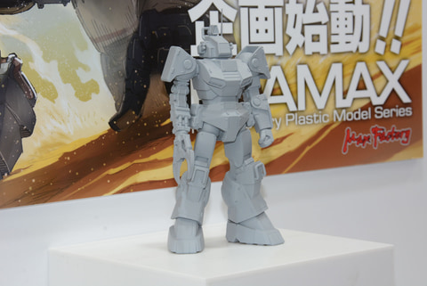 プラモデル ダグラム フィギュア８体セット 塗装済み完成品 静岡ホビーショー】太田垣康男氏による新しいダグラムを