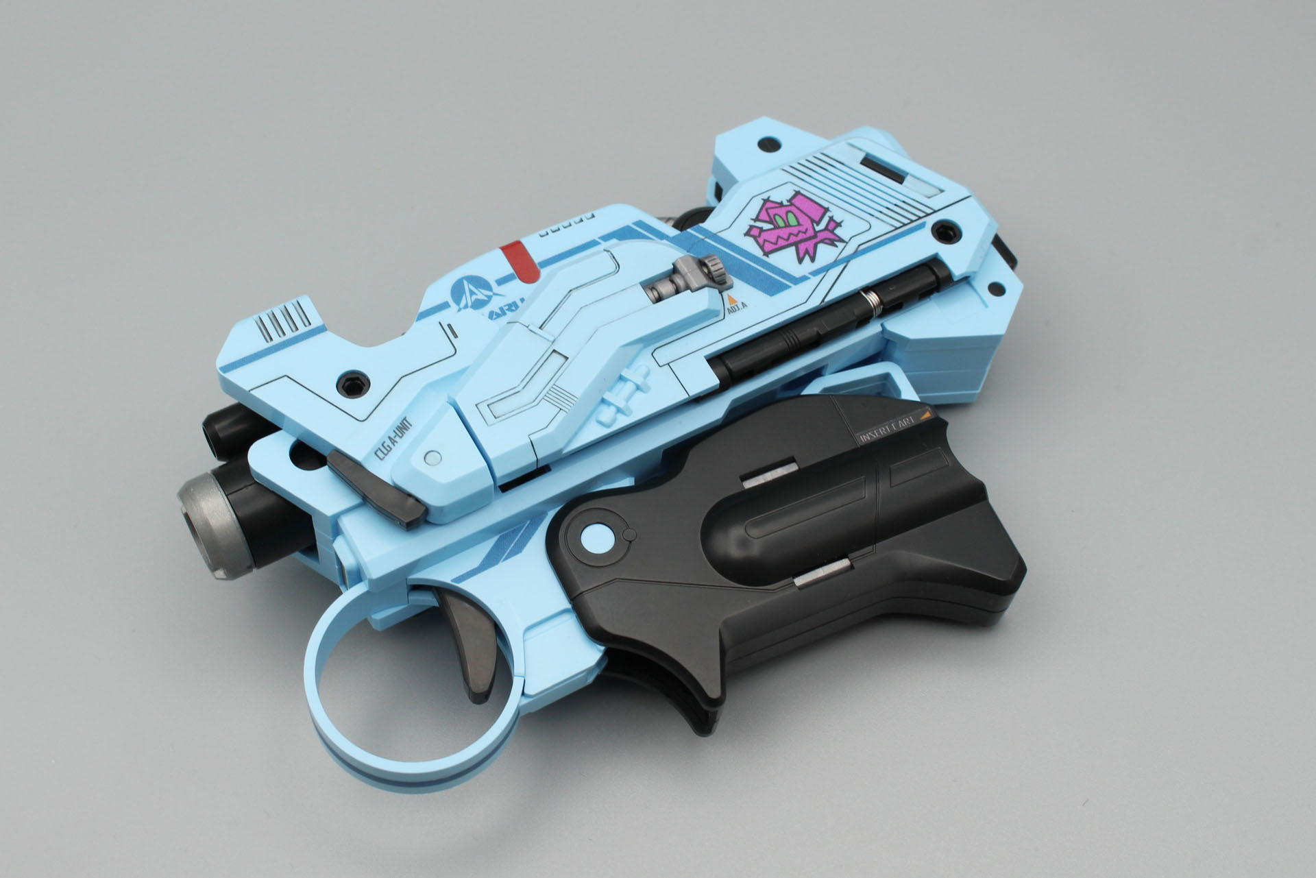 グリップを畳むと収納状態とになる