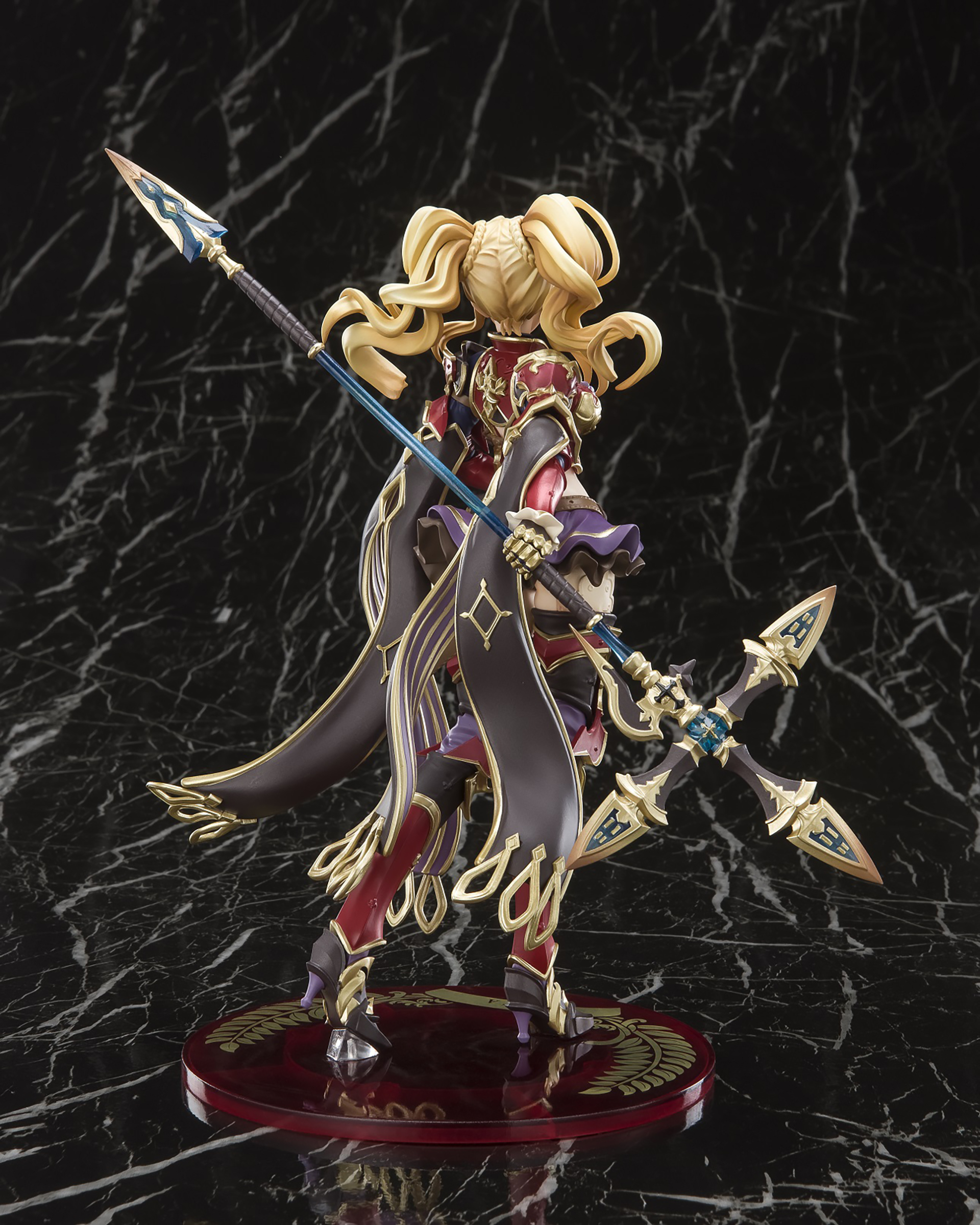 ゼタの武器にはクリアパーツが多用されている