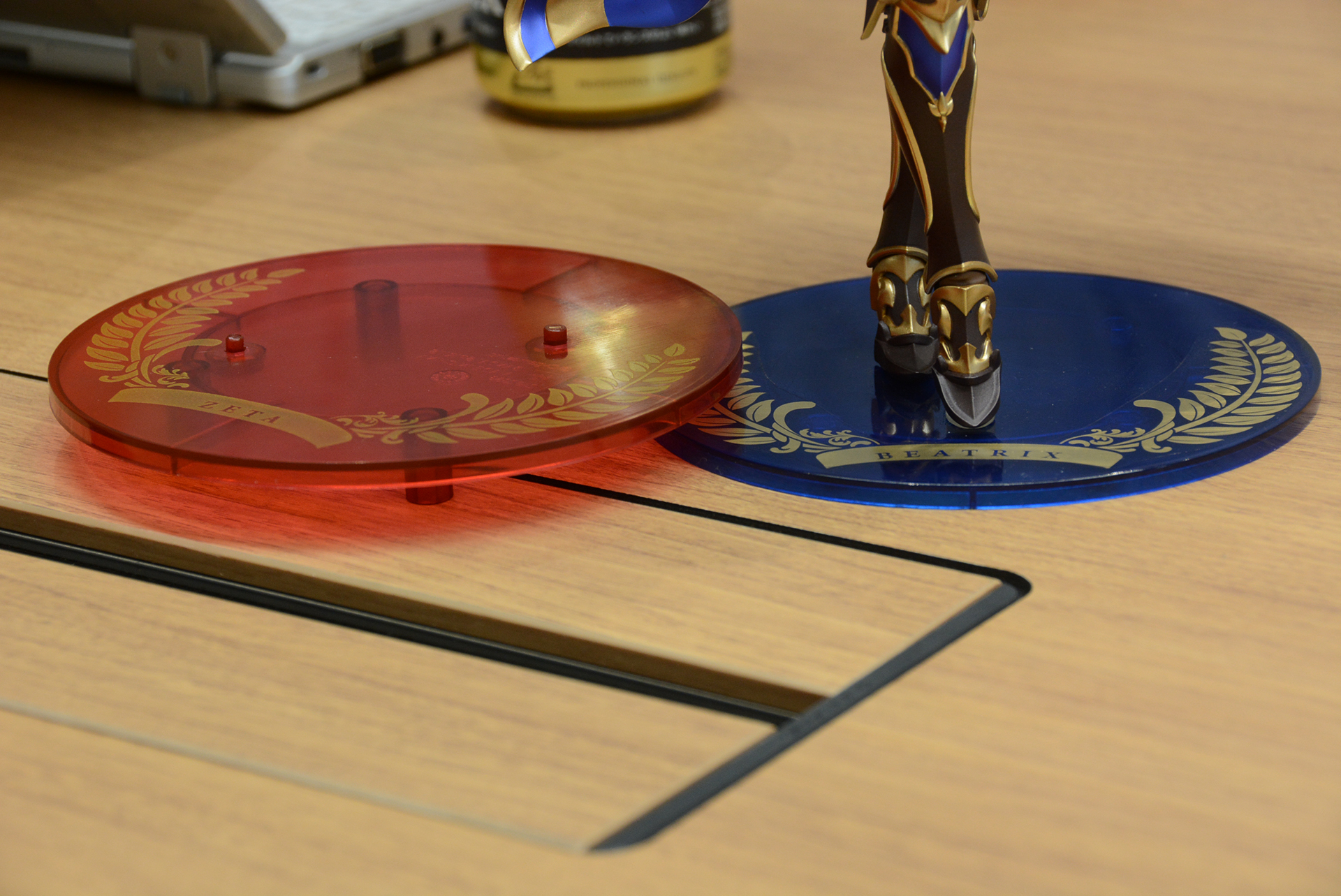 ディスプレイするときのことを考えて、このように段差が付けられるようになっているのはありがたい