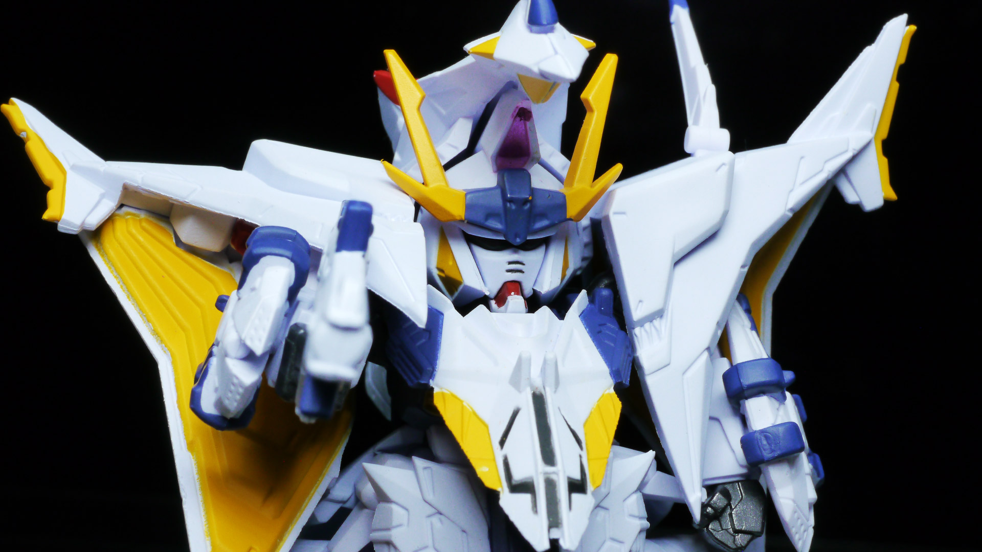 すごい存在感！テールスタビライザーは上下に可動させられます