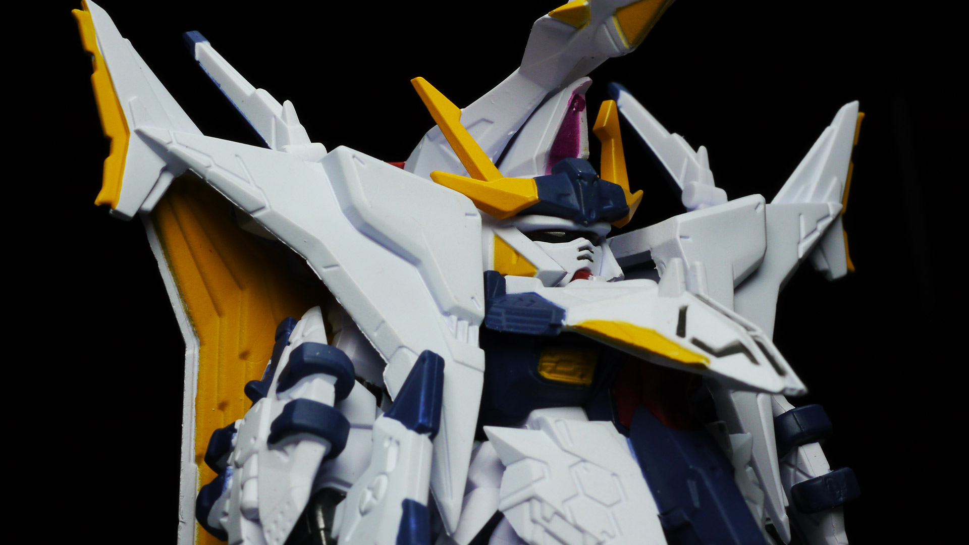 すごい存在感！テールスタビライザーは上下に可動させられます