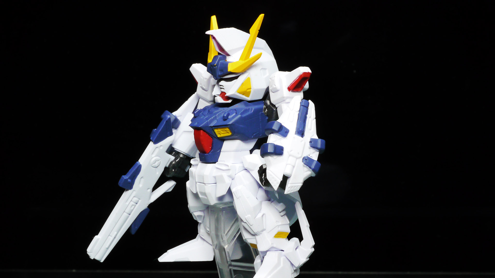 巨大なFFユニットを取り払うと一気に可動範囲が増えます