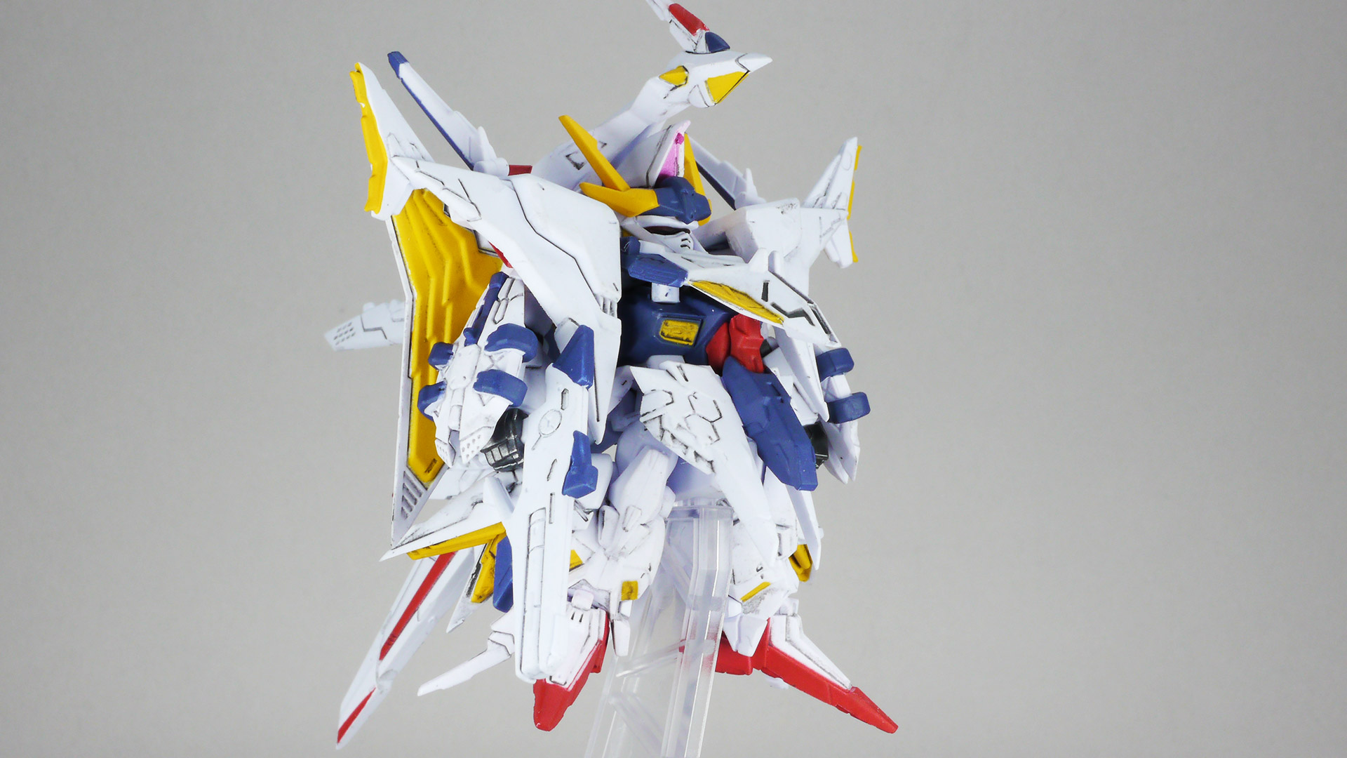 スミ入れにより情報量が増したたことが一目で分かります。ちょっと離れて見るほうが印象はいいように思います