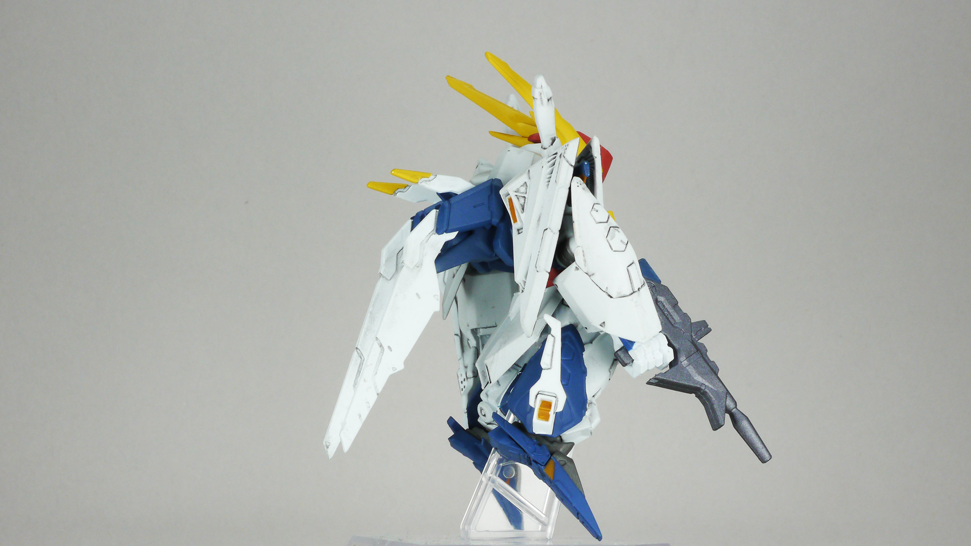 スミ入れにより情報量が増したたことが一目で分かります。ちょっと離れて見るほうが印象はいいように思います